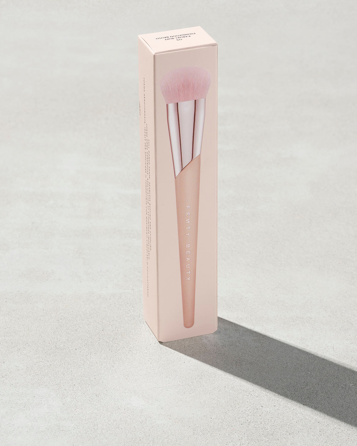 Kabuki-Buff Foundation Brush 115